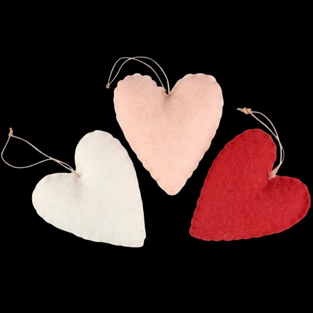 Felt Valentine Heart Ornament Set Hugs XOXO Love Hugs Pink Red White